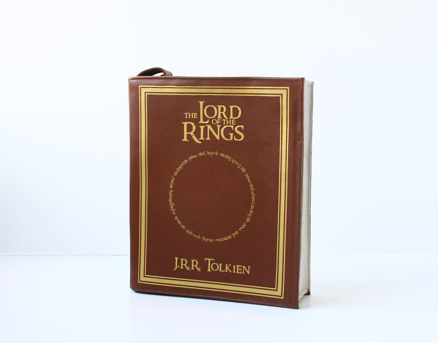bolsos-con-forma-de-libro-10